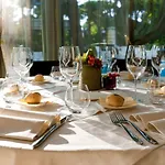 Kent Hotel 4*