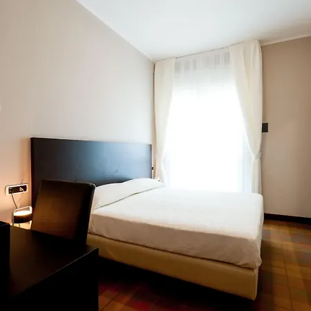 Kent Hotell 4*