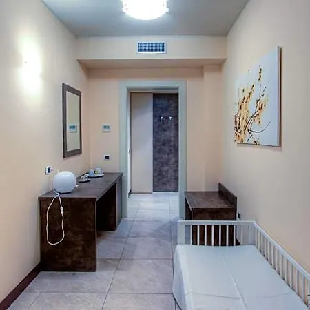 Kent Hotel 4*