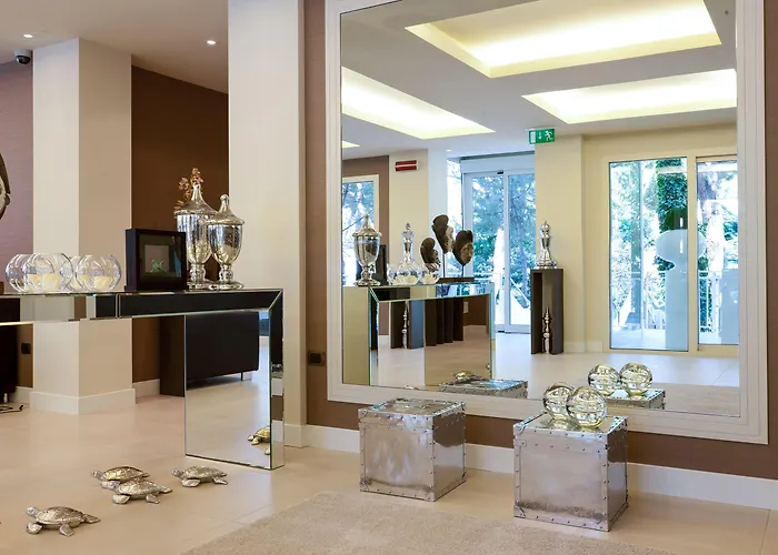 Kent Hotel 4*